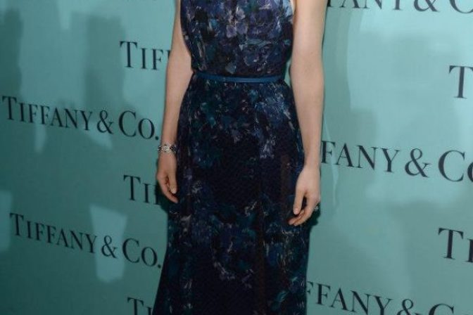 Jessica Biel na gala Blue Book Ball u Tiffany &amp; Co. v New Yorku