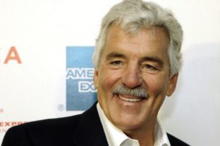 Zomrel herec Dennis Farina