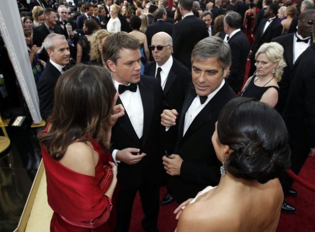 Matt Damon a George Clooney s partnerkami.