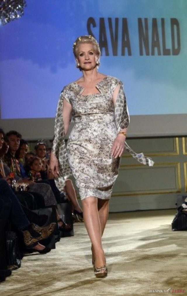 Modelkou v 70 tke: Bývalá kráľovná ľadu dobýva módne móla