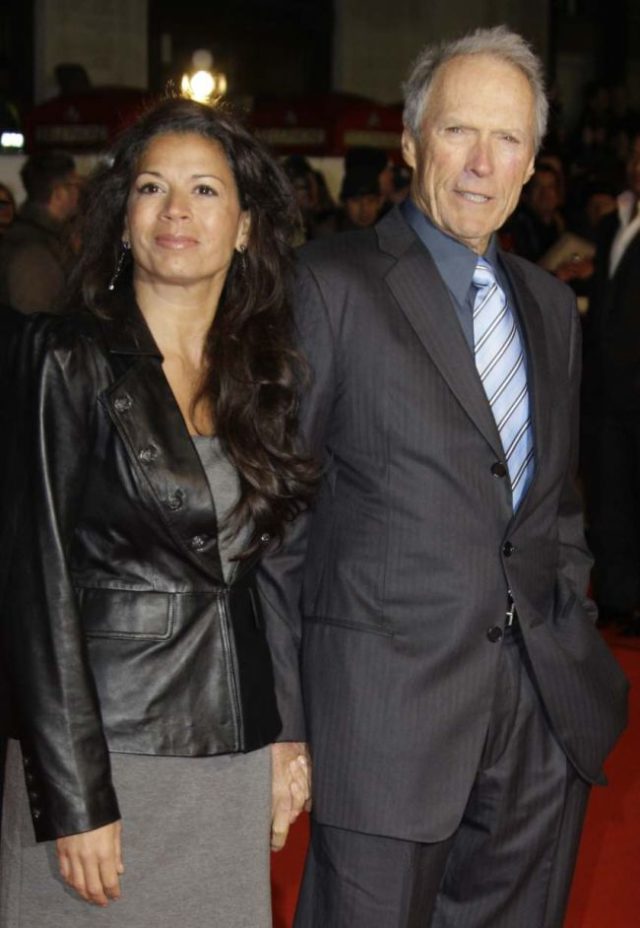 Clint Eastwood s manželkou Dinou