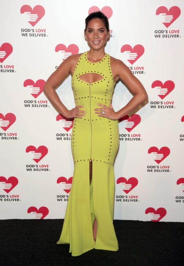 Olivia Munn prichádza na Golden Heart Awards Gala 2013 v New Yorku