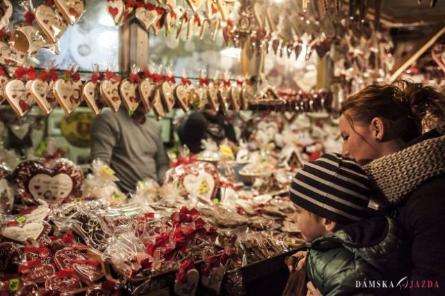 Otvorenie Vianočných trhov na Hlavnom námestí v Bratislave