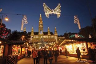 Vianočné trhy Christkindlmarkt vo Viedni
