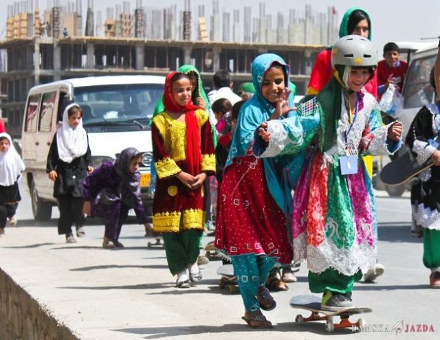 Sloboda cez skejtbord: Dobrovoľník vracia Afgáncom detstvo
