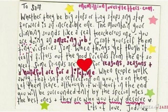 Milión krásnych listov: Angličanka šíri šťastie v obálkach