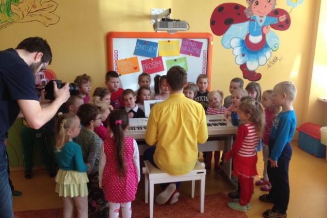 Miro Jaroš oslávil narodeniny v škôlke