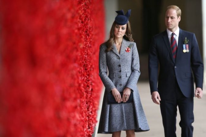 Vojvodkyňa Catherine a princ William počas rozlúčky s Austráliou