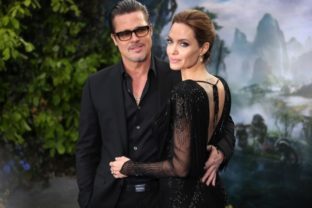 Angelina Jolie a Brad Pitt na premiére Maleficent v Londýne