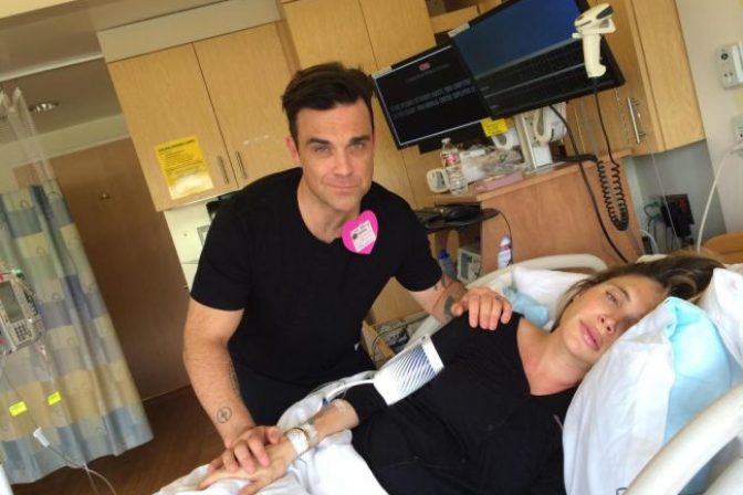 Búrlivák Robbie Williams sa stal dvojnásobným otcom