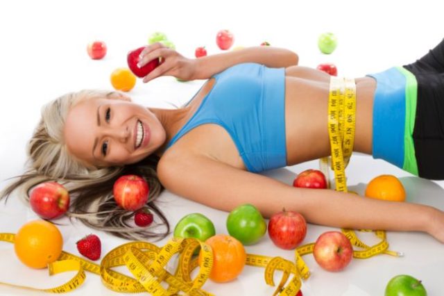 Chudnutie, strava, zdravý životný štýl, zelenina, ovocie, štíhla línia