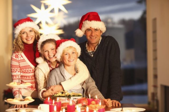Vianoce, vianočné dekorácie, stromček, rodina, sviatky
