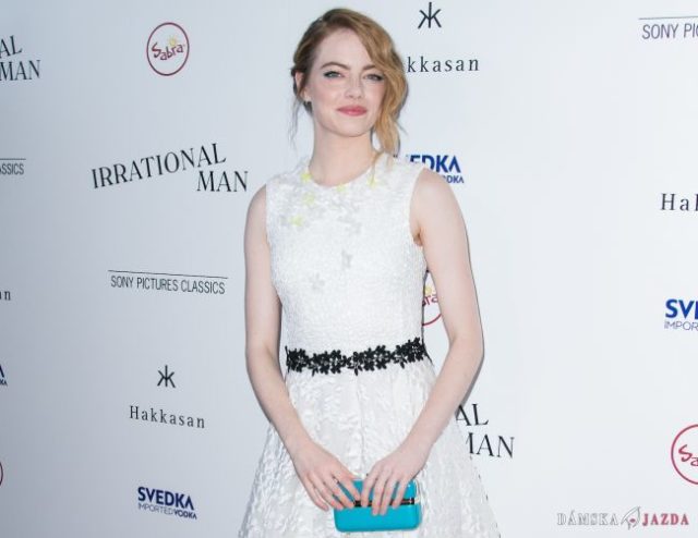Emma Stone prichádza na premiéru Irrational Man v Los Angeles