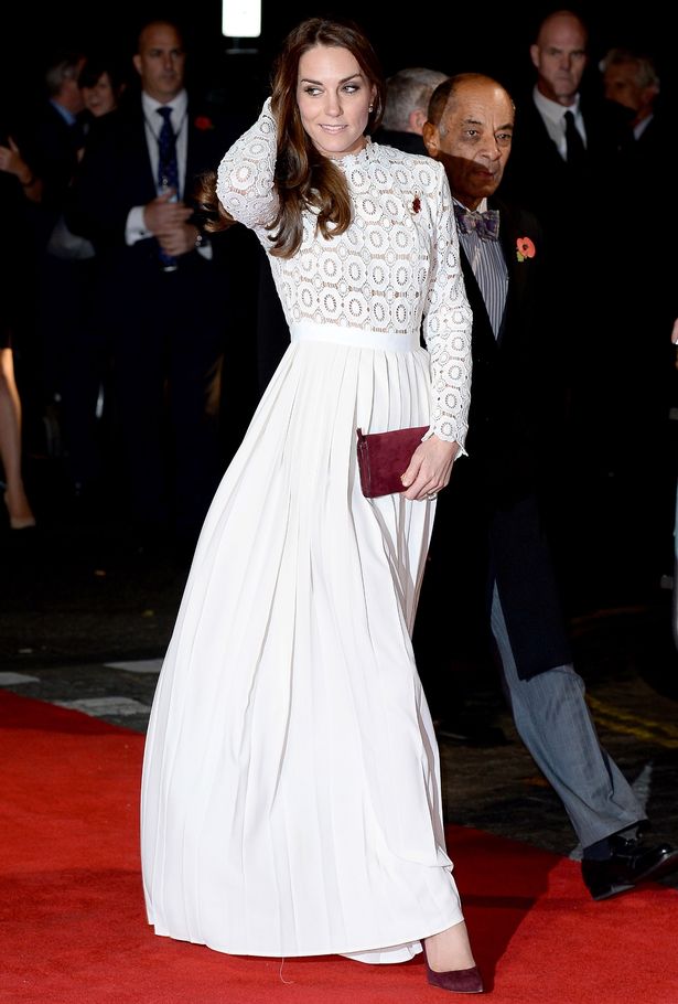 Bestpix the duchess of cambridge attends uk premiere of a street cat named bob in aid of act.jpg