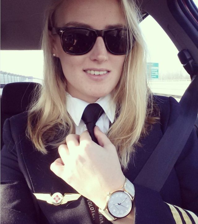 Like eser lindy kats pilotlindy was born in the netherlands shes now based in italy.jpg
