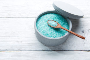 Jednoduchý a skvelý nápad: Vyrobte si vlastnú soľ do kúpeľa!