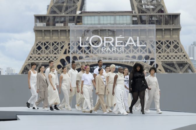 "Le Defile L&#039;Oreal Paris 2021" : Runway - Paris Fashion Week - Womenswear Spring Summer 2022
