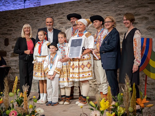 Starostka cicmian i michalikova prebera strieborne ocenenie kopia.jpg